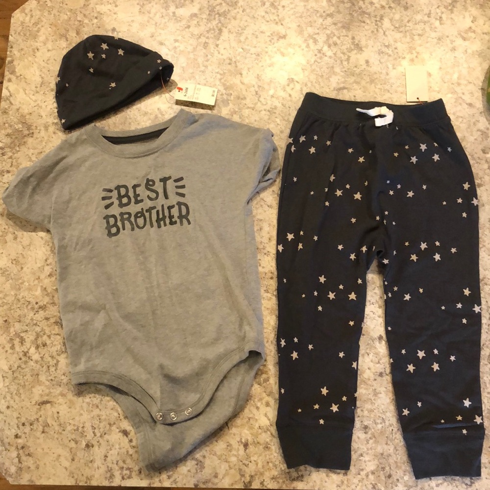 Cat & Jack boys 24 month 3 piece outfit “Best Brother”